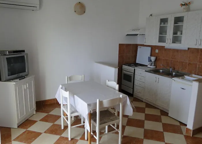 Apartment Rube 4 Fuer 4 Personen By Interhome