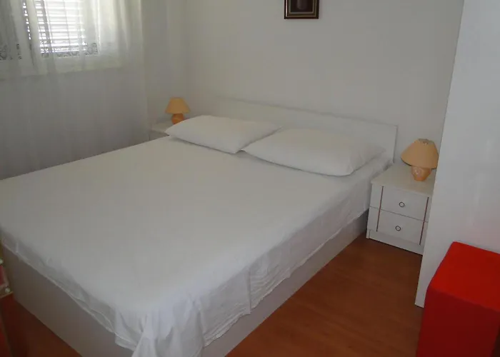 Rube 4 Fuer 4 Personen By Interhome * Primosten